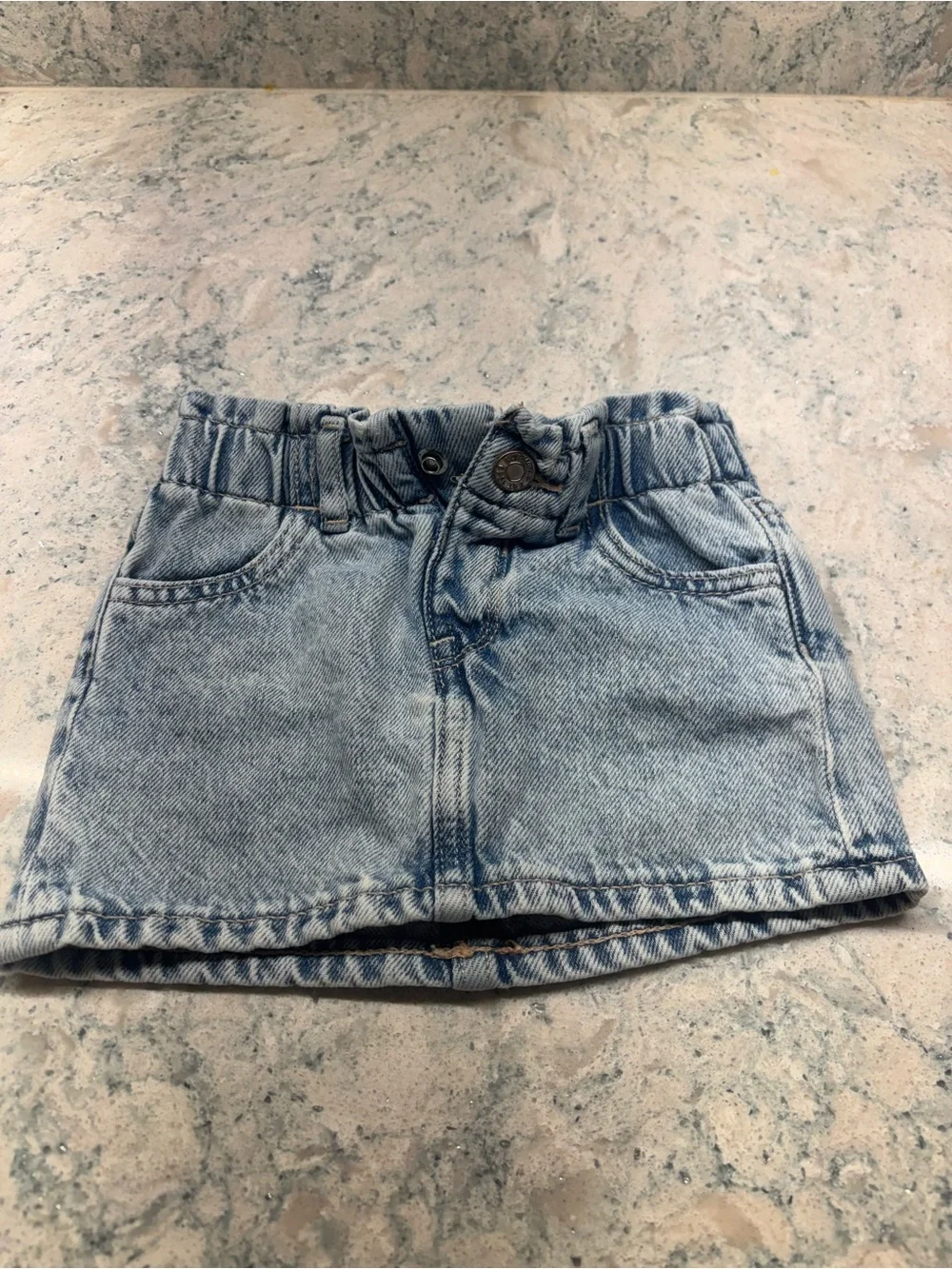 GAP Baby Denim Mini Skirt Light Wash Elastic Waist Toddler Girls 12-18 Months
